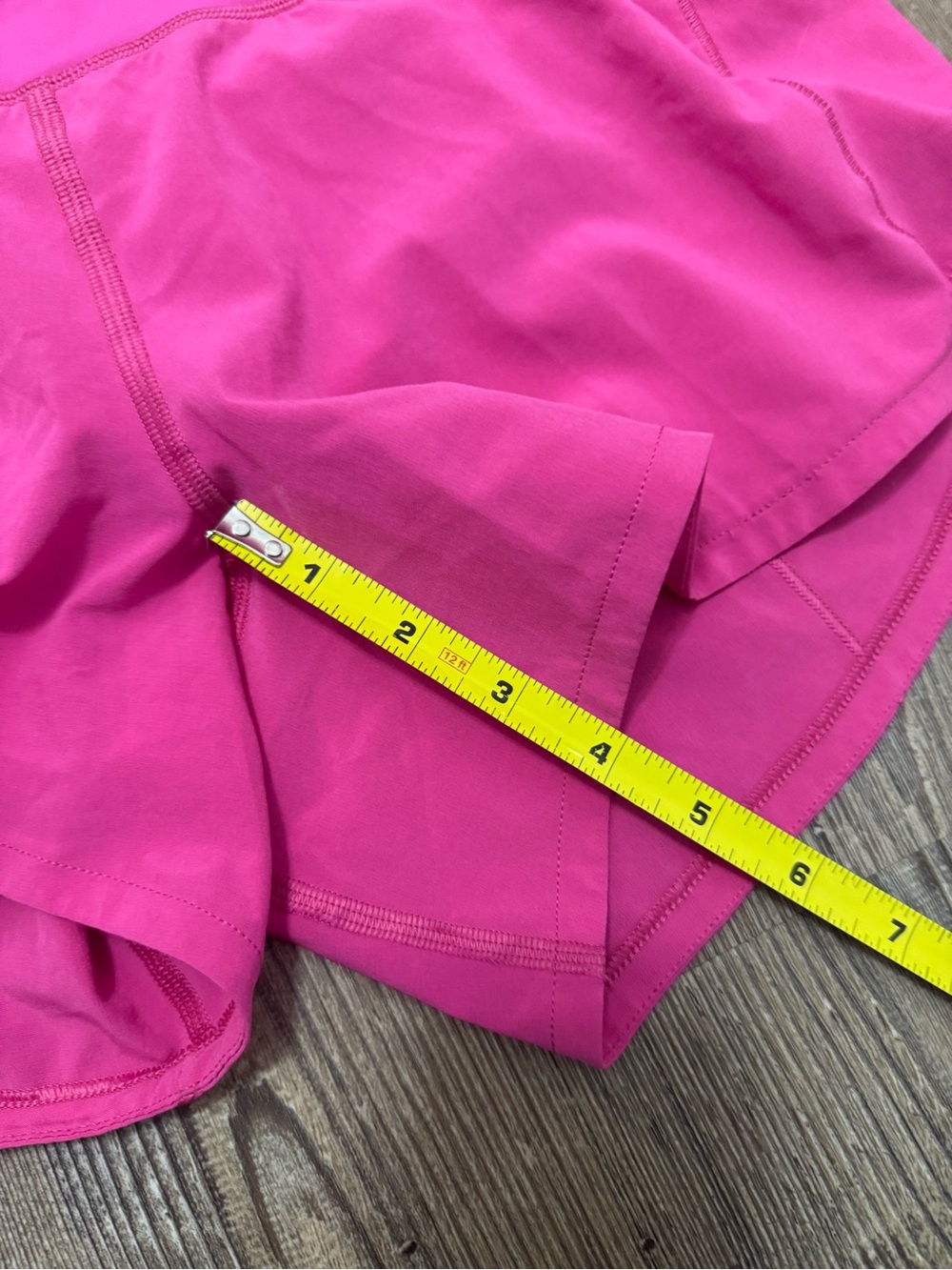 lululemon speed up low rise shorts sonic pink 4" size 4 - Picture 5 of 5